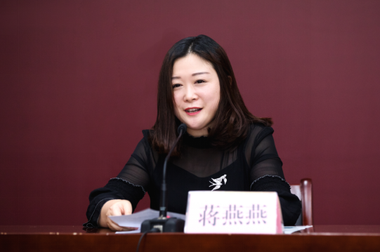 金伯利鉆石集團執行總裁蔣燕燕女士發言